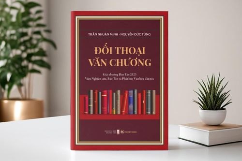 Những vấn đề của thơ Việt qua 'Đối thoại văn chương'