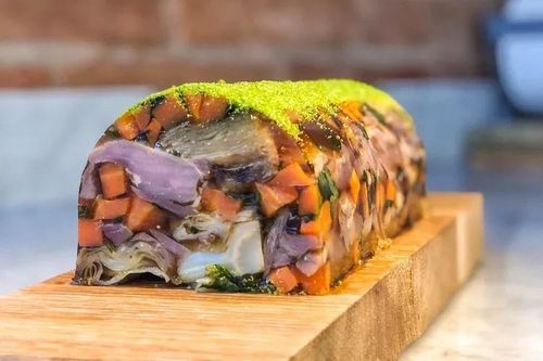 Món thịt đông 'kiểu Tây'