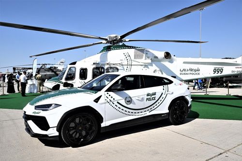 Lamborghini Urus Performante làm xe cảnh sát tại Dubai