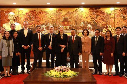 Hà Nội sẵn sàng hỗ trợ kết nối kinh tế Việt Nam-Thụy Điển