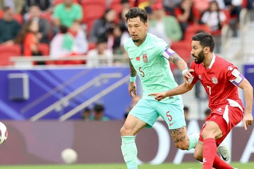 Hậu vệ Lebanon phá bóng trên vạch vôi, ĐT Trung Quốc hòa trận thứ hai tại Asian Cup 2023