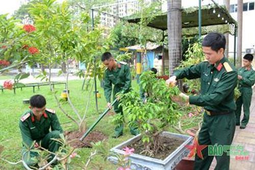 Làm đẹp doanh trại để thêm yêu đơn vị