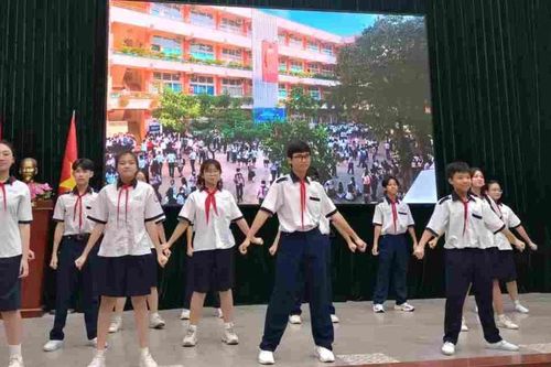 Sôi động hội thi giáo dục chính trị tư tưởng, lối sống cho học sinh