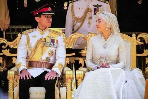 Chuyện tình cổ tích ít người biết của của Hoàng tử Brunei và vợ