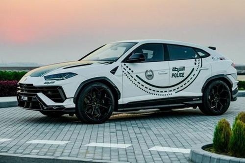 Lamborghini Urus Performanceante - 'quái vật' 650 mã lực của cảnh sát Dubai
