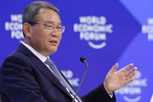 Thủ tướng Lý Cường: 'Kinh tế Trung Quốc giống như một dãy núi nhấp nhô với những đỉnh núi hùng vĩ'