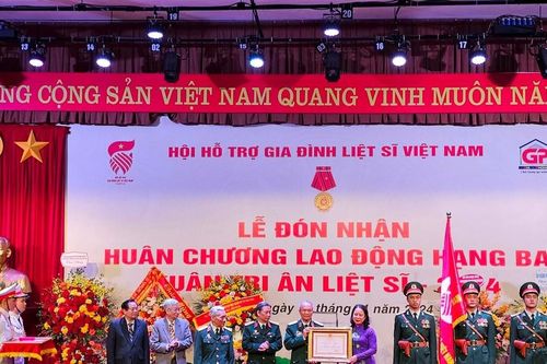 Hội Hỗ trợ gia đình liệt sỹ Việt Nam: Hỗ trợ cất bốc, di chuyển hơn 1.200 hài cốt liệt sỹ về quê hương