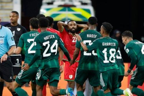 VAR nhầm lẫn, trọng tài 'bẻ còi' phút chót tại Asian Cup 2023