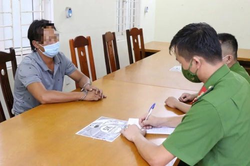 Cho thôi việc, xem xét xử lý về mặt đảng đối với kiểm sát viên bị tố nhận hối hộ