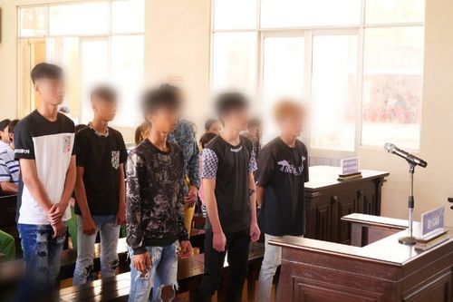 Nhóm thanh, thiếu niên manh động lĩnh án