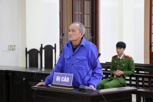 Lão nông lừa 'chạy' việc vào ngành Công an để lấy tiền làm… móng nhà