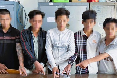 Nhóm đối tượng dùng ma túy, chuyền tay nhau giấu 1 khẩu súng ở Đồng Nai