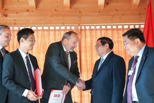 Thủ tướng Phạm Minh Chính tiếp lãnh đạo một số tập đoàn, doanh nghiệp lớn