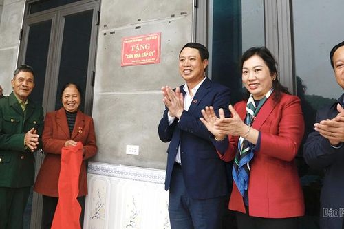 Những 'căn nhà cấp ủy' ấm tình đồng chí
