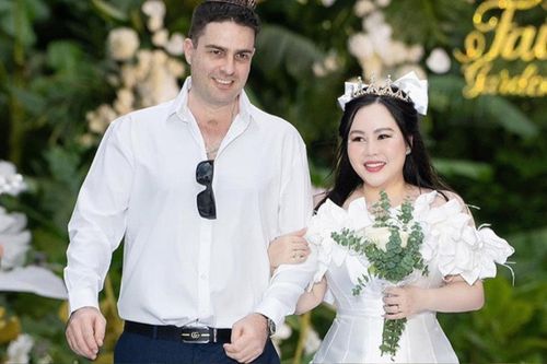 Một nữ diễn viên quyết định chia tay chồng Tây sau 7 năm bên nhau