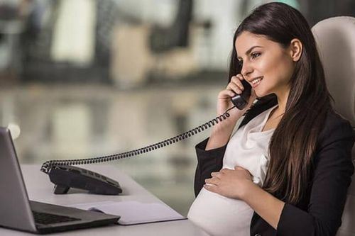 Lao động nữ mang thai có được tạm hoãn hợp đồng lao động?