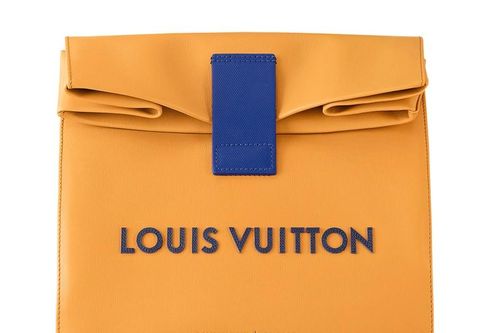 Chiếc túi xách kiểu dáng lạ thường của Louis Vuitton có giá hơn 3.000 USD
