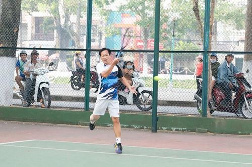 Khởi sắc phong trào quần vợt