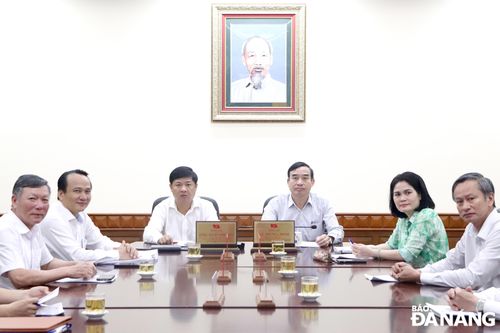 Tập trung lãnh đạo, chỉ đạo thực hiện hiệu quả các nghị quyết, chỉ thị, kết luận của Đảng