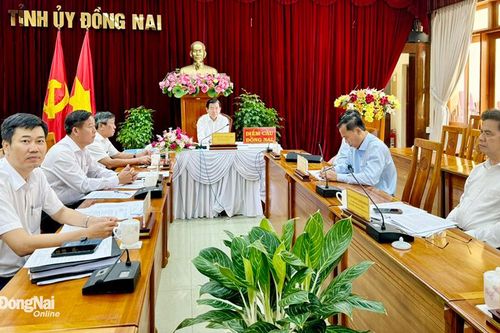 Thường trực Ban Bí thư Trương Thị Mai chủ trì hội nghị giao ban công tác năm 2023 với bí thư các tỉnh ủy, thành ủy trực thuộc Trung ương