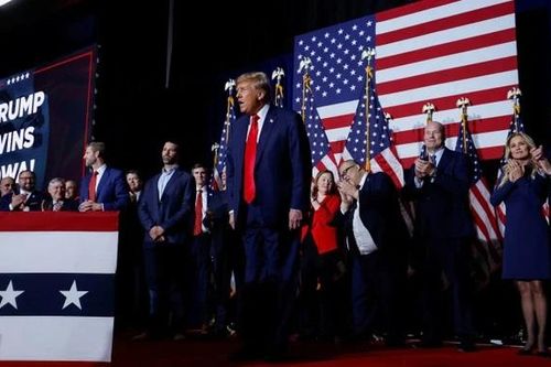 Bầu cử sơ bộ Mỹ: Ông Donald Trump giành được đề cử ở bang Iowa