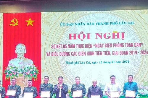 Biểu dương điển hình tiên tiến trong thực hiện 'Ngày Biên phòng toàn dân' giai đoạn 2019 - 2024
