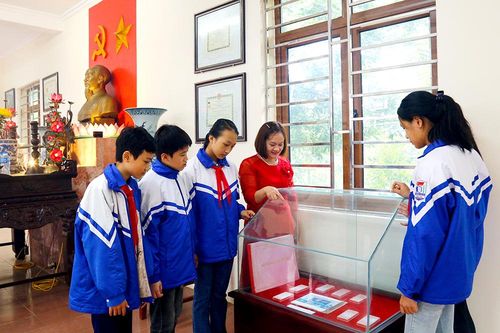 Khắc ghi lời dạy của Bác