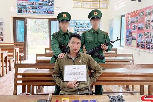 Liên tiếp bắt các đối tượng mua bán, vận chuyển trái phép chất ma túy