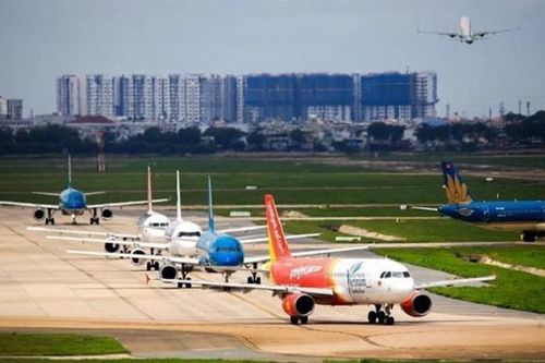 Hàng không, đường sắt liên tục tăng chuyến Tết, phục vụ lượng khách khổng lồ