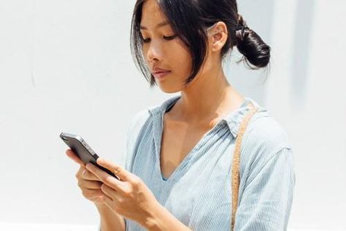Lập tài khoản ảo để lén lút kiểm tra cuộc sống người yêu cũ