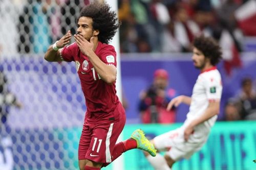 Bàn thắng đưa Qatar vào vòng knock-out của Asian Cup