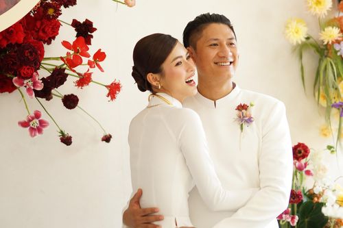 Hình ảnh Cao Thiên Trang 'theo chồng về dinh'
