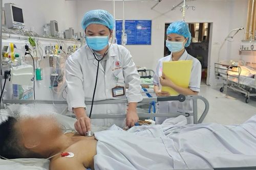 Cứu sống bệnh nhân bị vật nhọn đâm thủng tim, nguy kịch