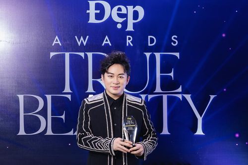 Tùng Dương: 'Tôi tĩnh lặng nhưng không phẳng lặng'