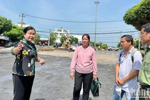 Bạc Liêu: Đối thoại với hộ dân cuối cùng trên tuyến đường giữa khu hành chính tỉnh