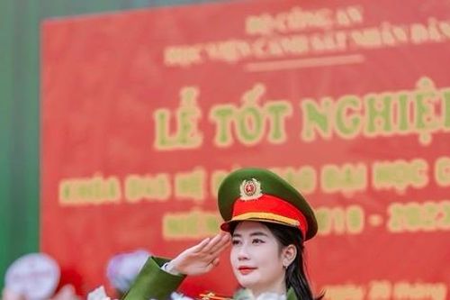 'Bông hồng thép' xứ Huế đạt danh hiệu thủ khoa của Học viện Cảnh sát Nhân dân