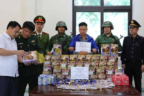 'Bí mật' khoang kín dưới gầm xe khách