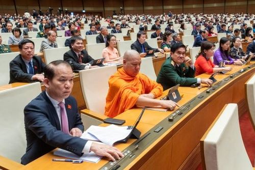 Quốc hội thông qua Nghị quyết về việc sử dụng dự phòng chung, dự phòng nguồn ngân sách trung ương