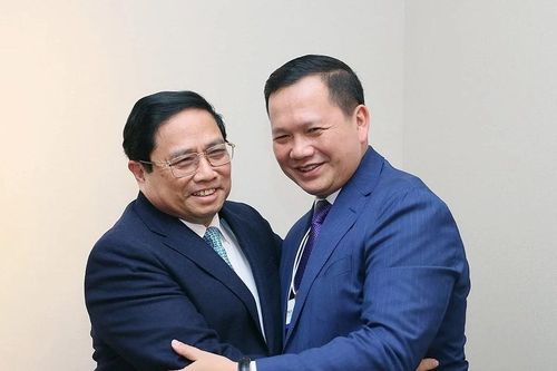 Thủ tướng gặp nhiều lãnh đạo các nước, tổ chức quốc tế bên lề WEF Davos 2024