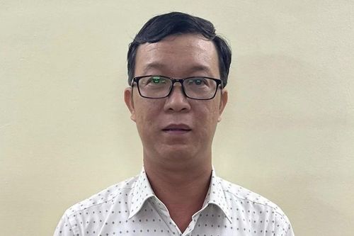 Bắt tạm giam Phó Chánh văn phòng Sở NN&PTNT Thành phố Hồ Chí Minh