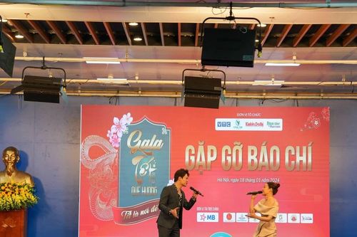 'Gala Tết Quê hương 2024': NSƯT Xuân Hinh không diễn hài mà làm ca sỹ