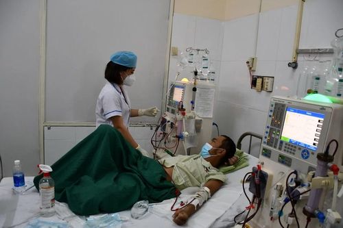 TP Hồ Chí Minh: Vì sao chưa chi trả phụ cấp ưu đãi nghề cho nhân viên y tế?