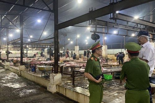Phát hiện cơ sở giết mổ gia súc xả thải chưa qua xử lý ra môi trường