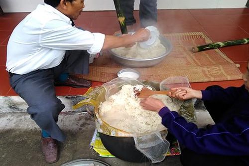 Món xôi độc lạ mà nhiều người Việt không hề biết: Nhìn vừa giống bánh dày, vừa giống bánh đúc