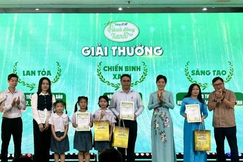 Trao giải cuộc thi 'Cùng HTV hành động xanh'
