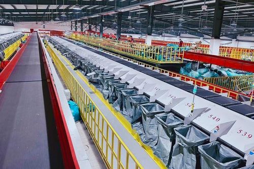 Bước đầu xây dựng hạ tầng logistics thông minh tại Việt Nam, trở thành trung tâm logistics của khu vực và thế giới