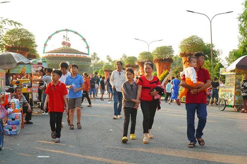 Xây dựng con người phát triển toàn diện gắn với các hệ giá trị trong thời kỳ mới