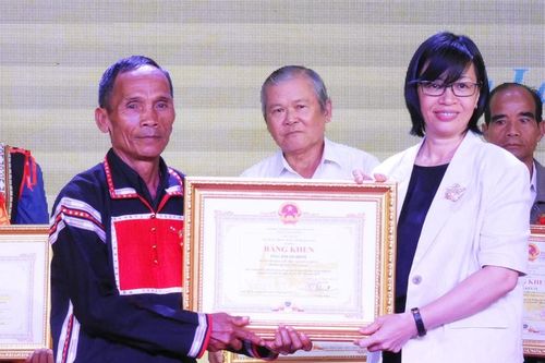 Đồng bào Công giáo phát huy tinh thần 'kính Chúa, yêu nước'