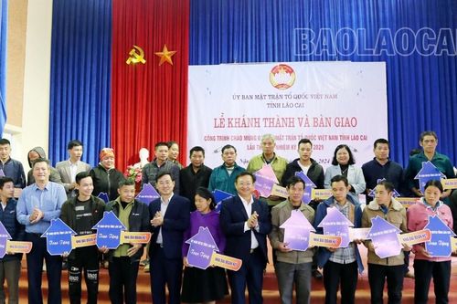 Khánh thành và bàn giao công trình chào mừng Đại hội MTTQ Việt Nam tỉnh tại xã Nậm Lúc