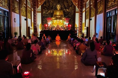 Bình Phước: Trang nghiêm Kỷ niệm ngày Đức Phật thành đạo tại chùa Tỉnh Hội